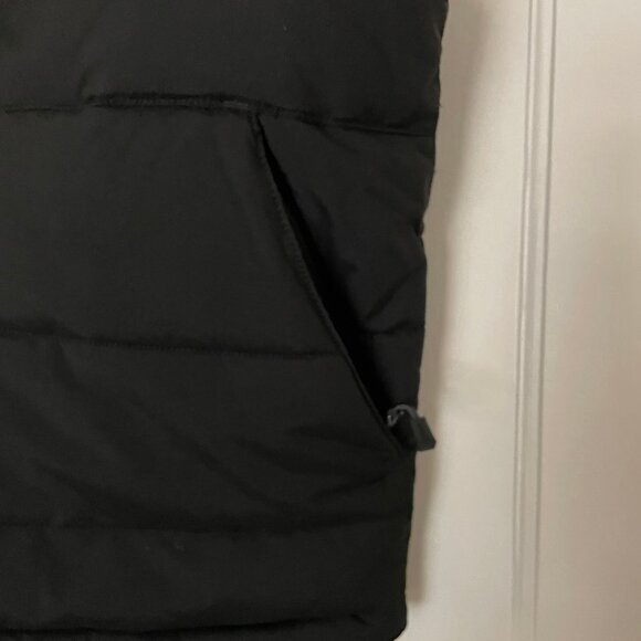 Womens Carhartt Montana Reversible Insulated Puffer Vest - Picture 4 of 9